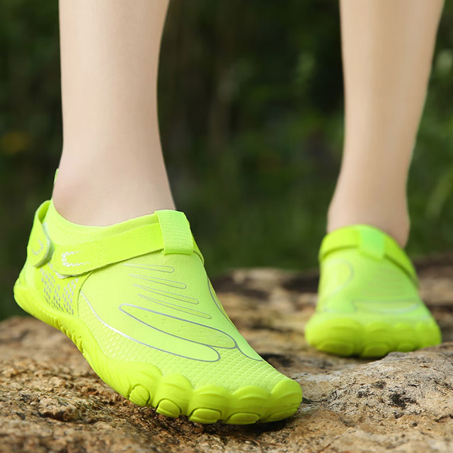 Outdoor Anti-Slip Lightweight Wading Shoes Water Park Cut-Resistant Beach Swimming Shoes